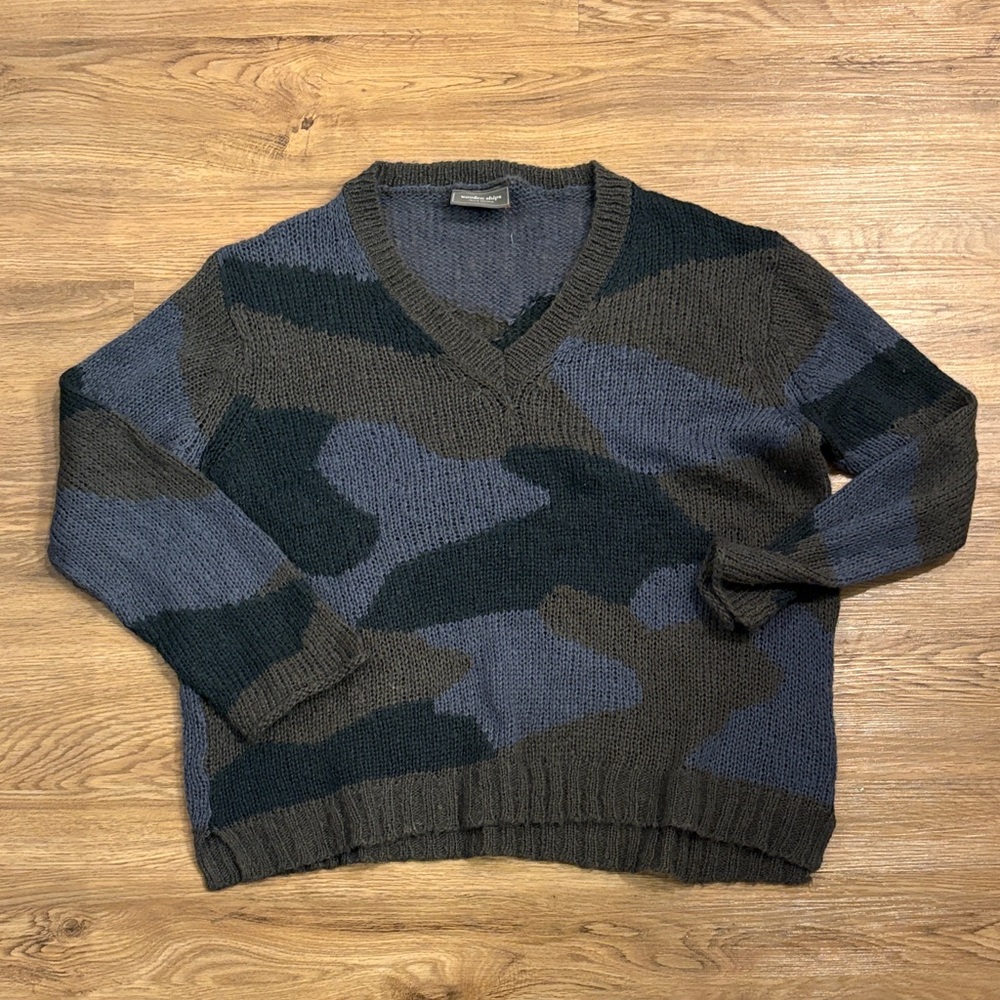 Wooden Ships Women's V-Neck Camouflage Sweater - Gray and Brown